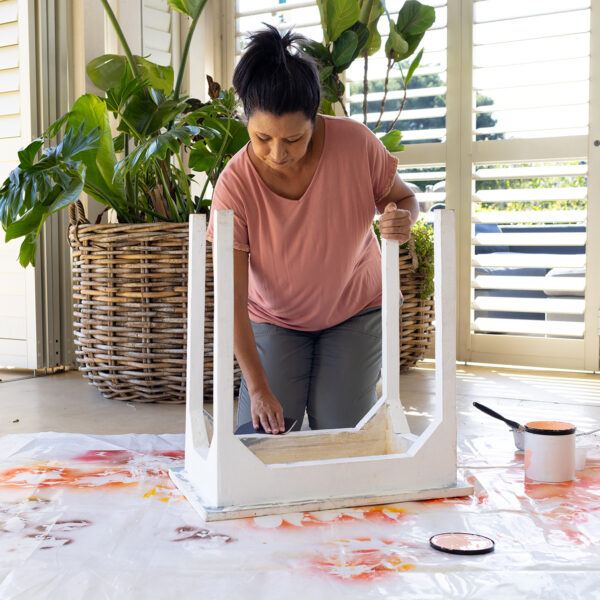 Renueva tus muebles con pintura: Ideas creativas y fáciles